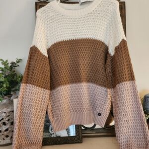 Abercrombie and Fitch Sweater Size S NWT